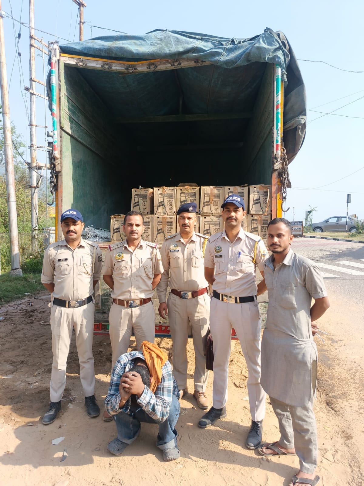 150 cases of beer recovered from a truck in Mandi Bharari