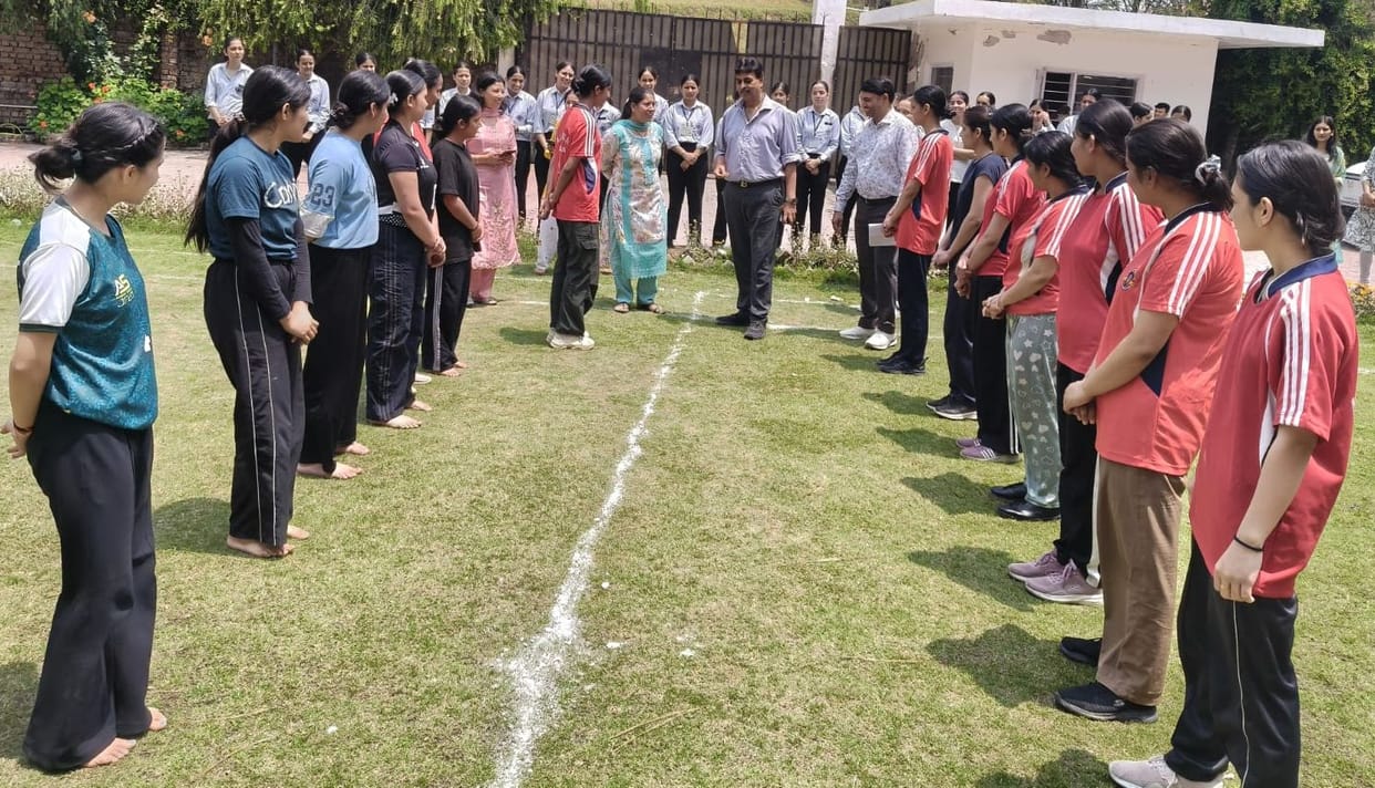 The team of GNM first year in Kabaddi and B.Sc Nursing second year in Kho-Kho were the winners.