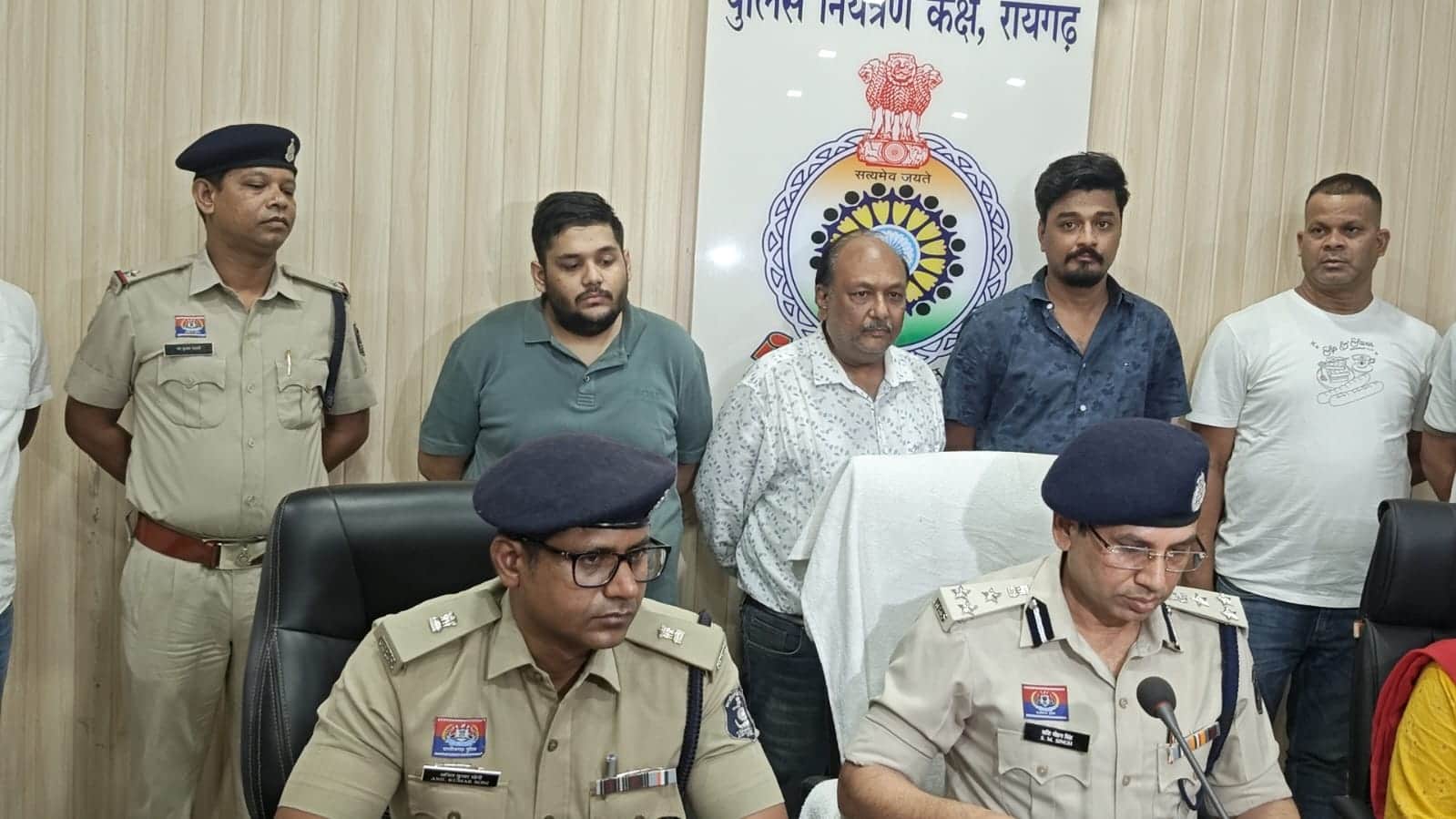सट्टेबाजों पर कड़ी कार्रवाई