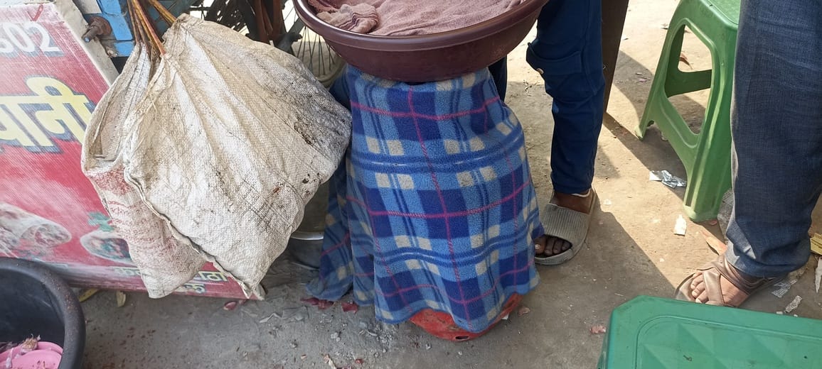 Domestic Gas Being Consumed in Hotels and Roadside Eateries... While Households Struggle to Procure Cylinders