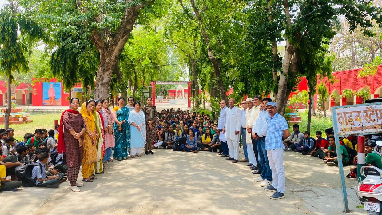 Children of government school of Jharodha showed their talent.