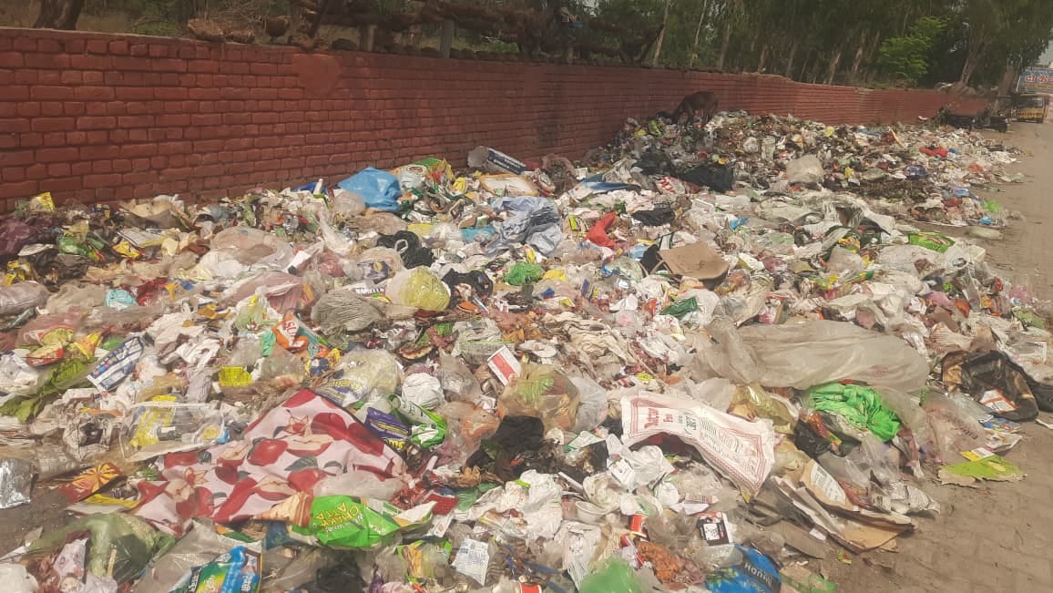 People disturbed by the foul smell gave up their morning walk