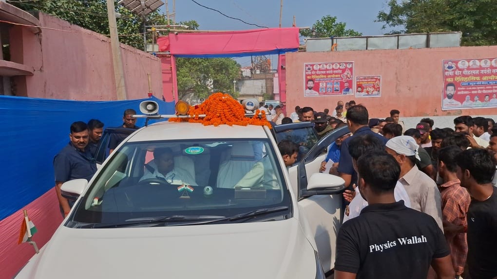 Bihar News ministers carpool to mahua support pm modis fuel appeal vaishali News hindi news