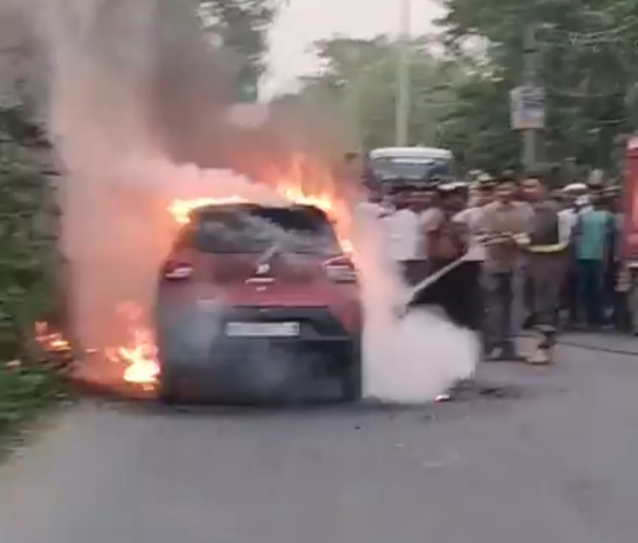 Moving Car Turns into a Ball of Fire; Occupants Jump Out to Save Their Lives