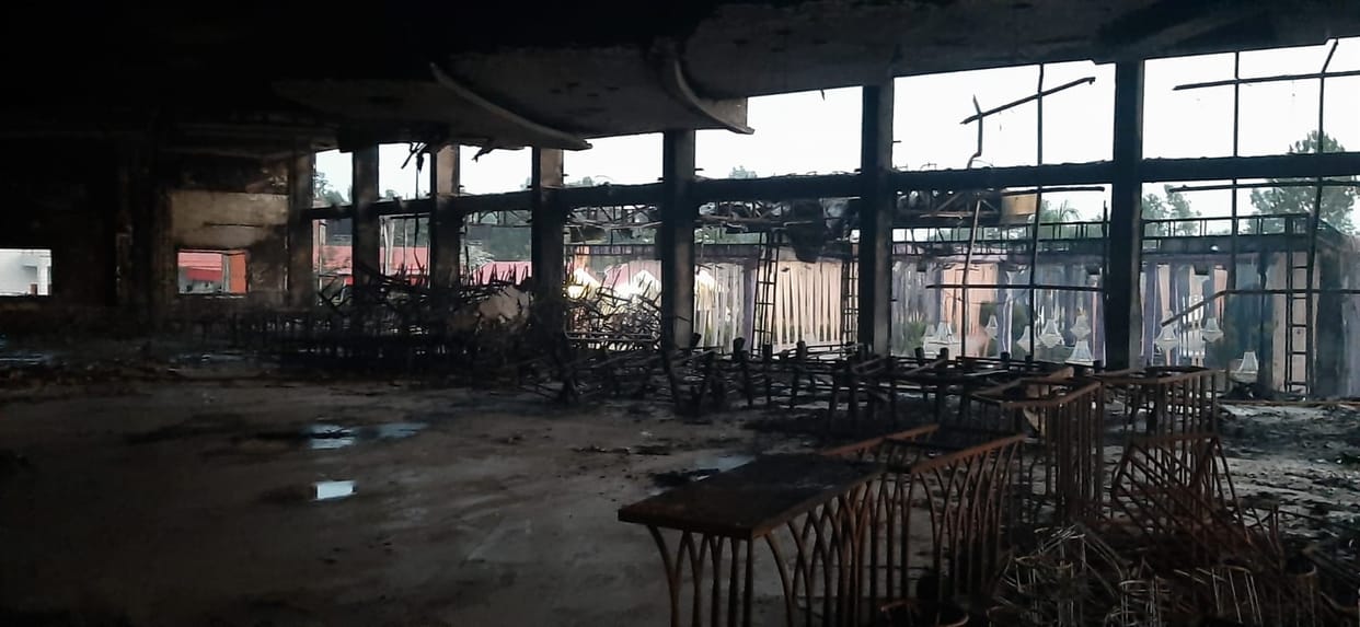 A massive fire broke out at a farm, burning tents, chairs and tables worth lakhs to ashes.