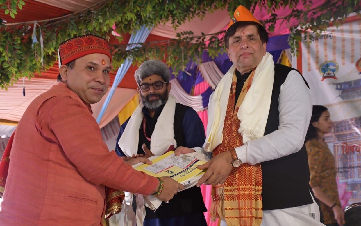 Discussion on the mythology and eternal traditions of Badrinath