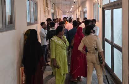 Bihar News : Dogs maul girl to death, police investigating