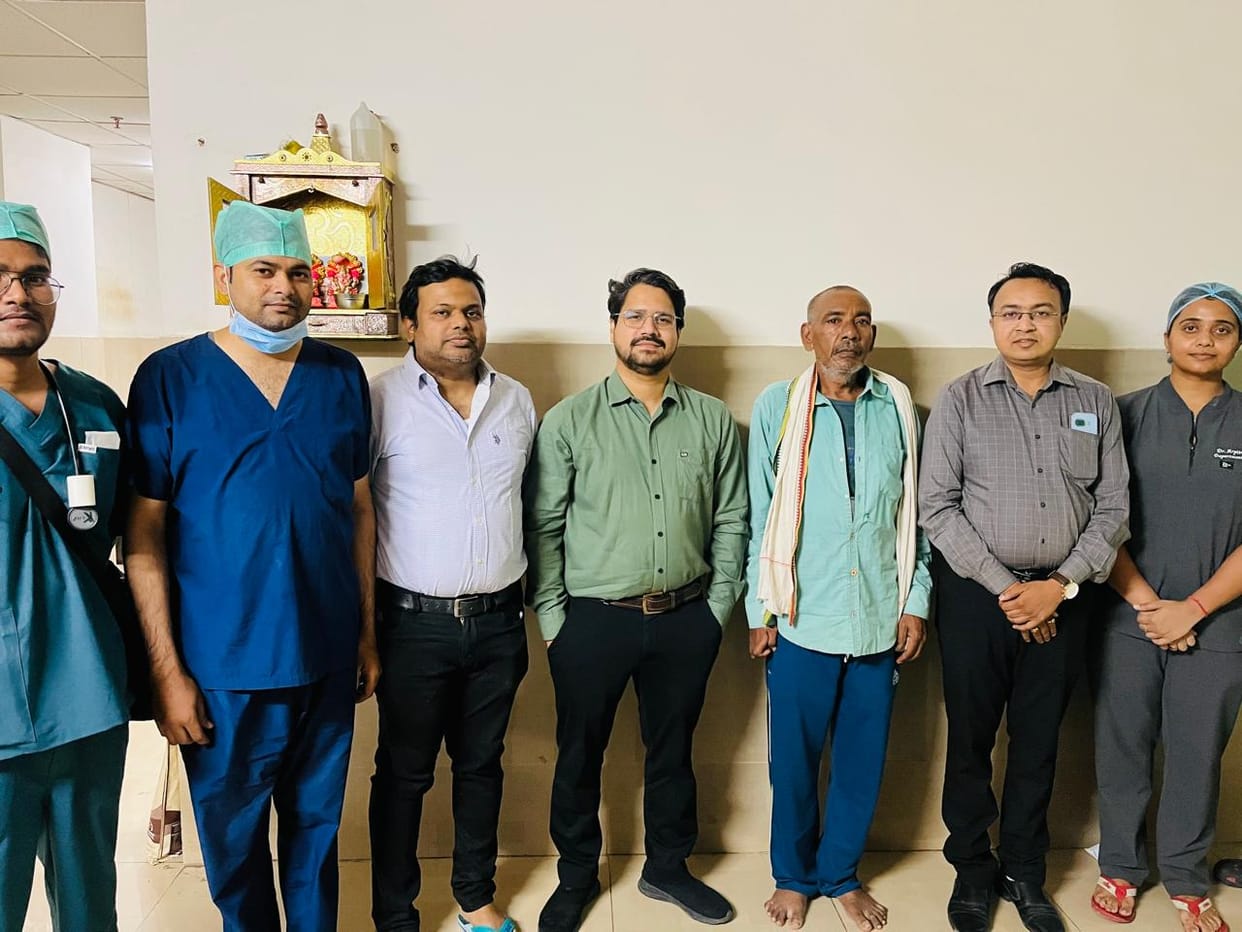 Life saved by removing stomach cancer, one kidney and a 2.5 kg tumor