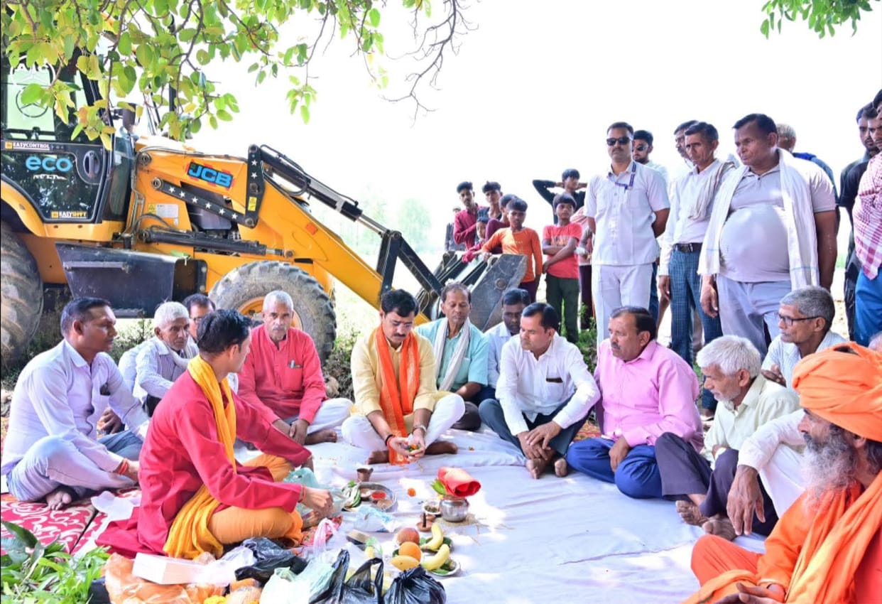 A three-kilometer road from Barauna to Bhawankheda will be constructed at a cost of Rs 2.17 crore.