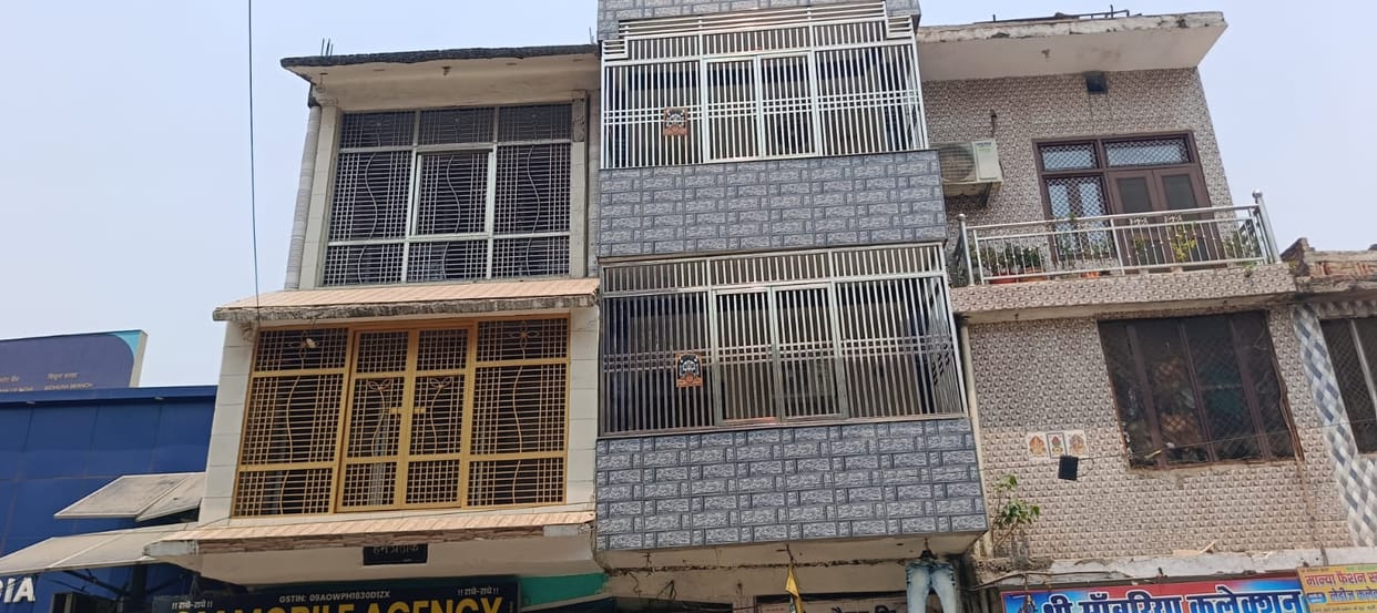 Due to the death of Pratik Yadav, there is silence in Bidhuna, the maternal home.