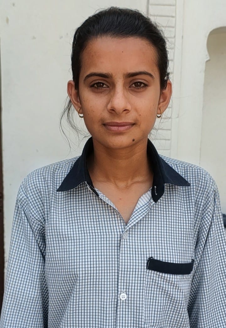 Farmer's Daughter Secures Third Place in District; Dreams of Becoming an Engineer