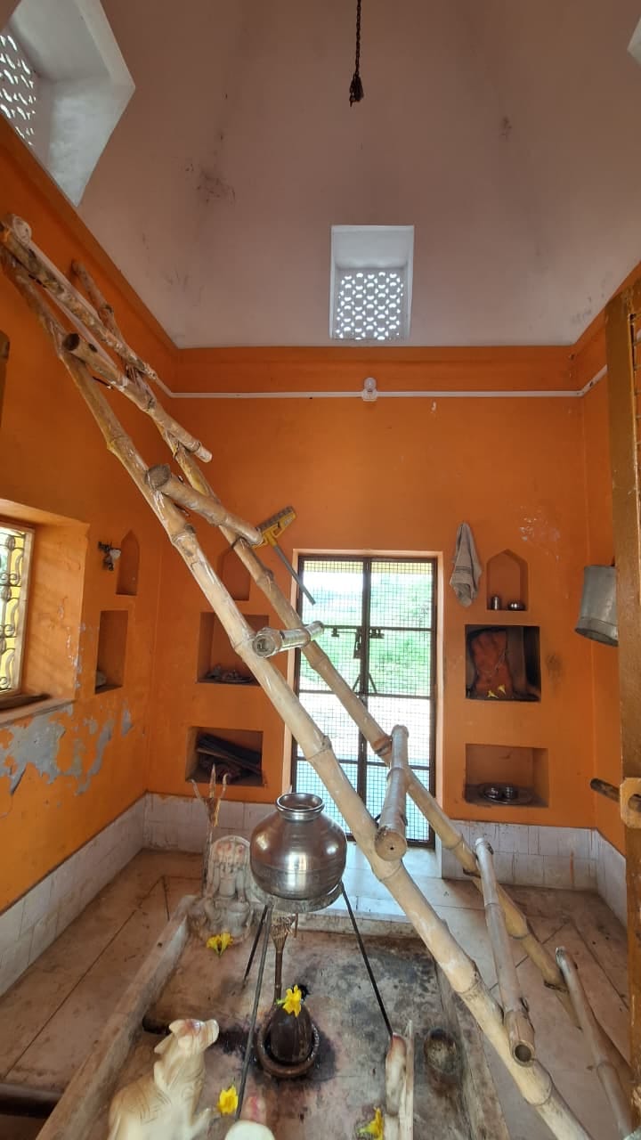 etah news temple theft