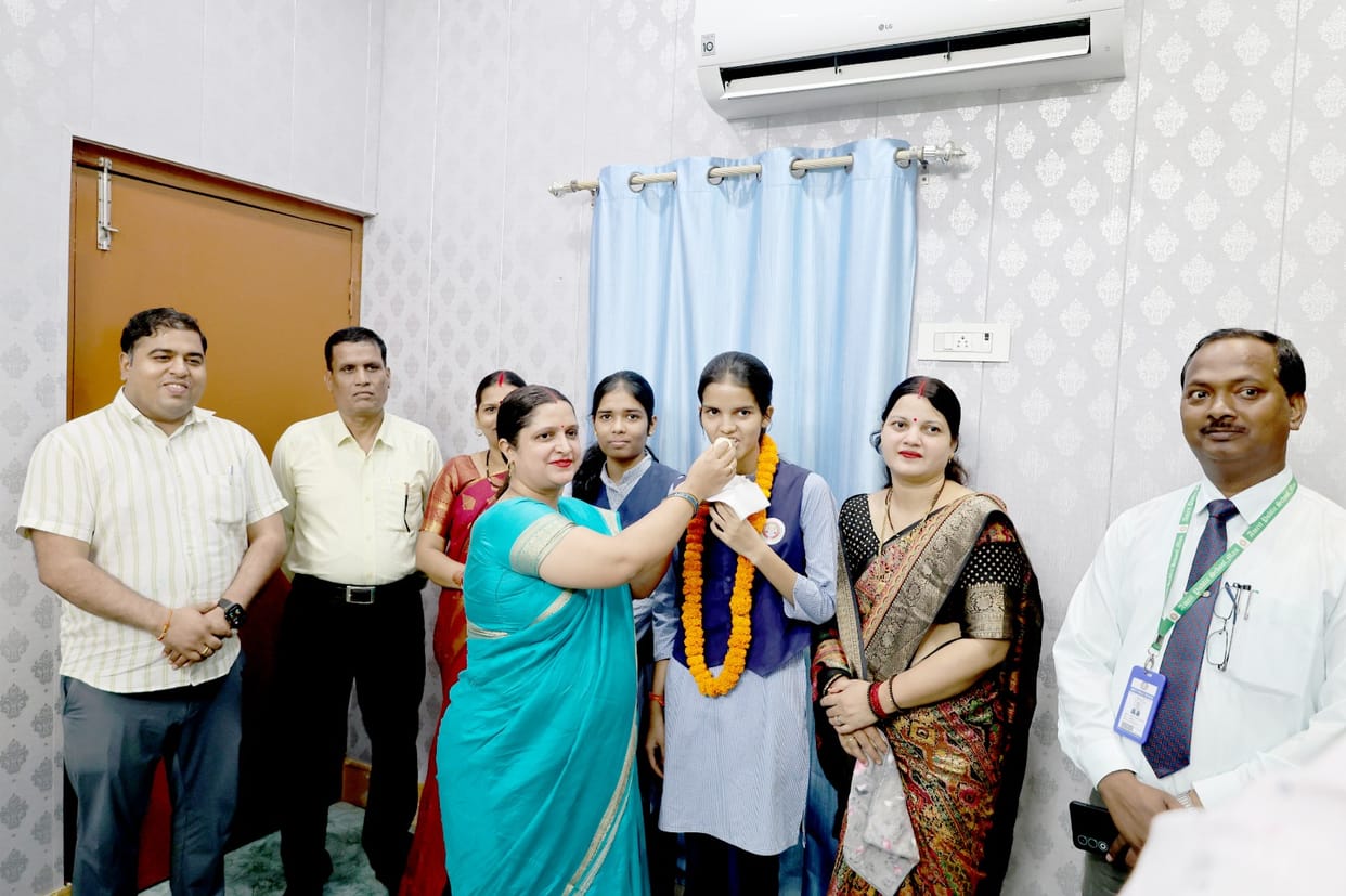 Anushka Yadav brought laurels to the district by scoring 97 percent marks.