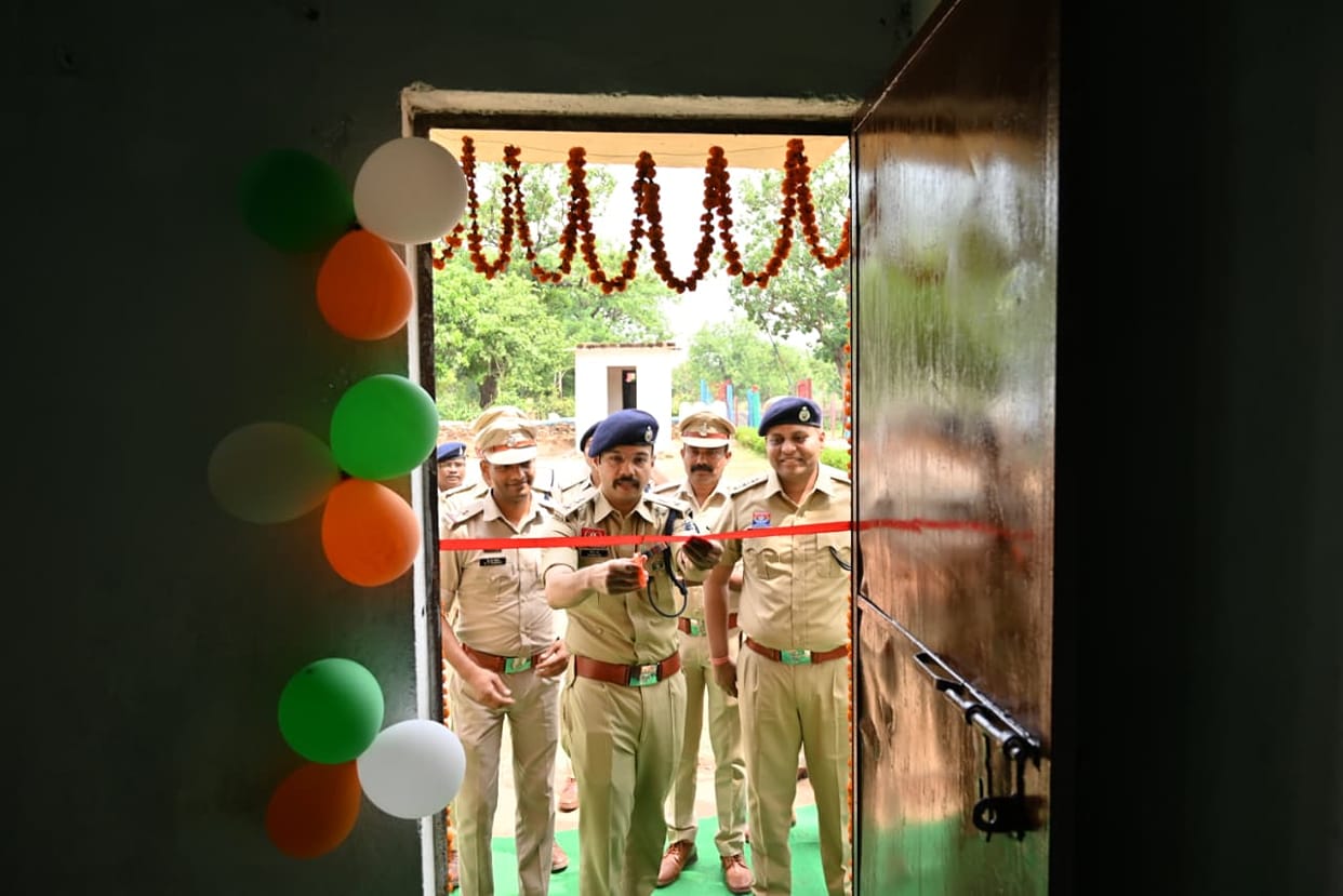 Superintendent of Police inaugurated new Tikanpal police station in Dantewada