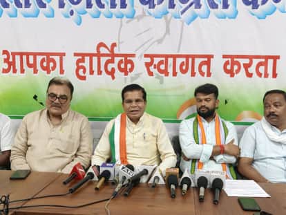 pm Modi rubbed salt into the wounds of countrymen said Mohan Markam