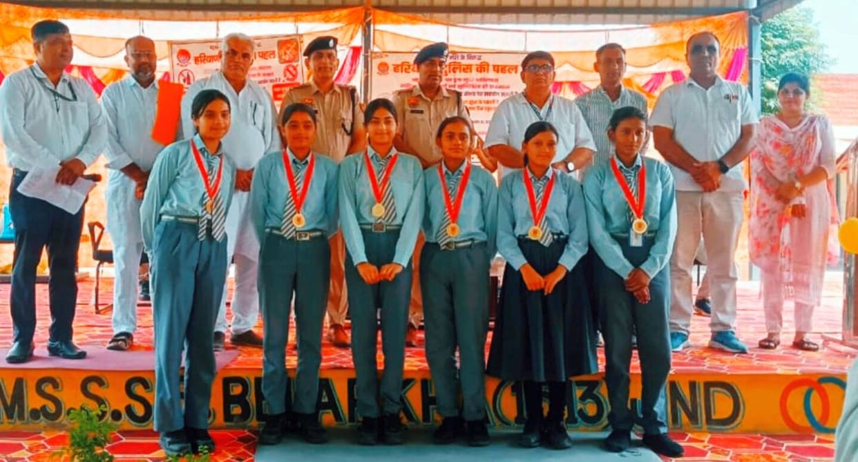 Interacting with students, the SP shared mantras for career and success.