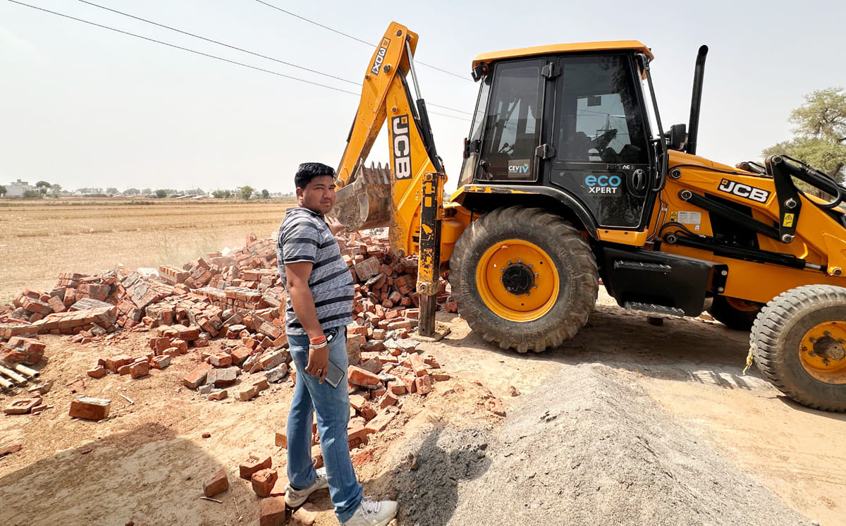 Yellow paw on illegal construction, DTP took action on Ramsara Road