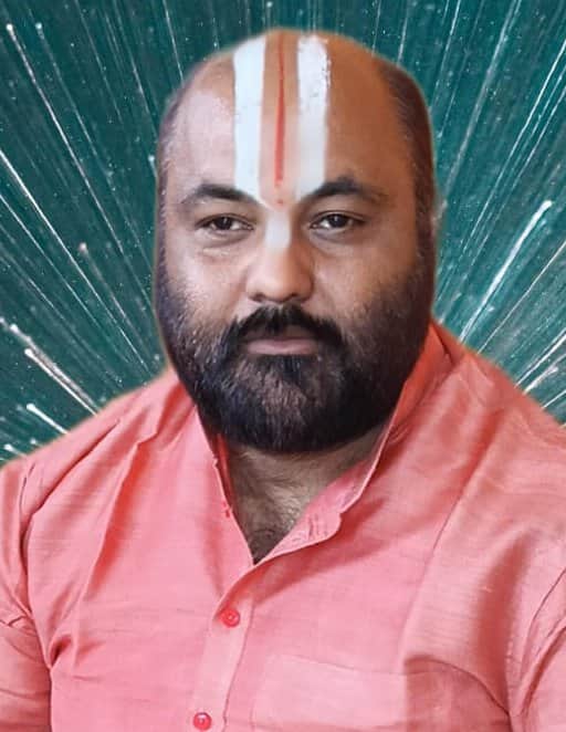 बलीपुर मां दुर्गा मंदिर पुजारी आलोक ऋृषिवंश।