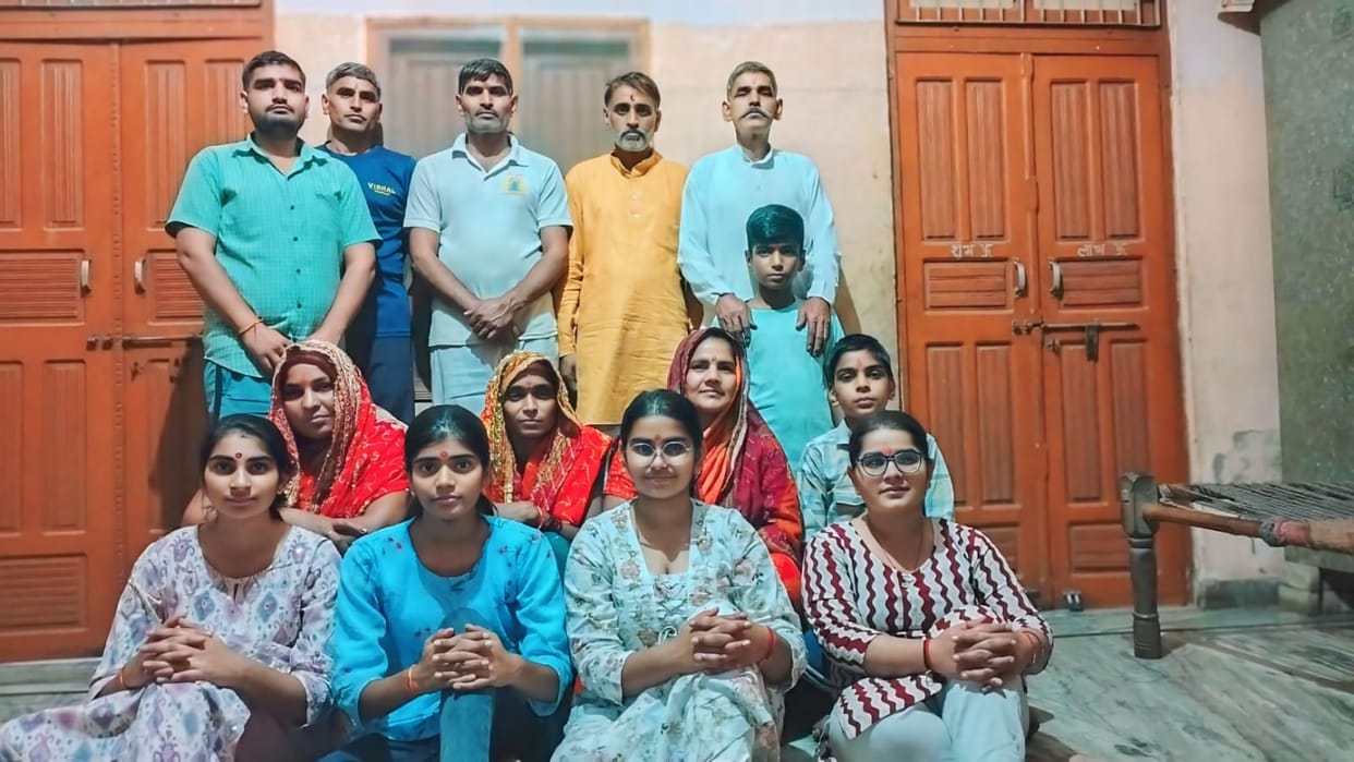 14 family members live under one roof