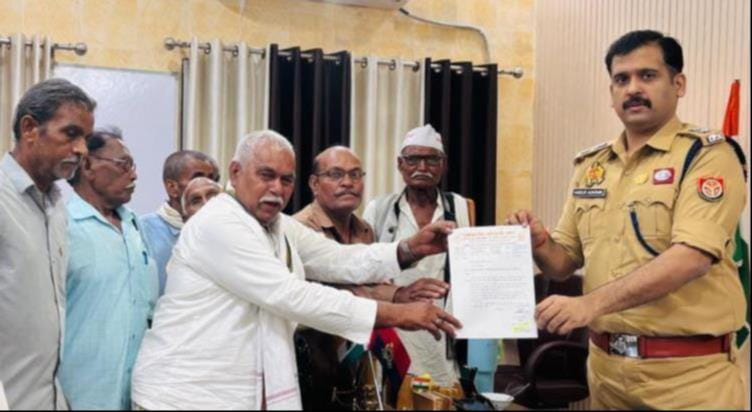 Democracy fighters angry over negligence in state honours