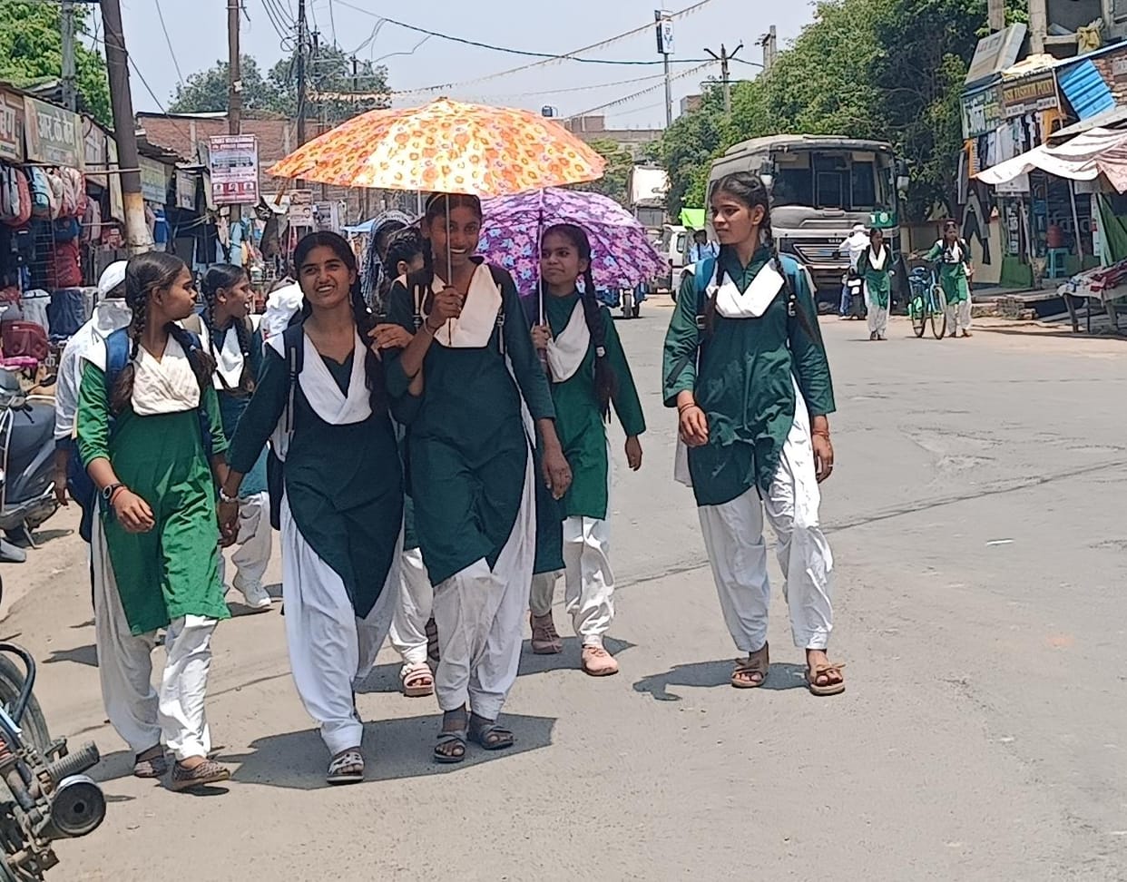 Temperature 42 degrees, diarrhea and BP patients increased
