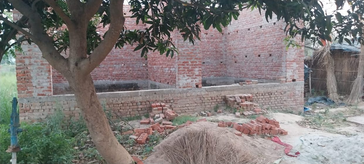 Housing scheme in Gaur block is in bad shape, houses of 76 beneficiaries are incomplete