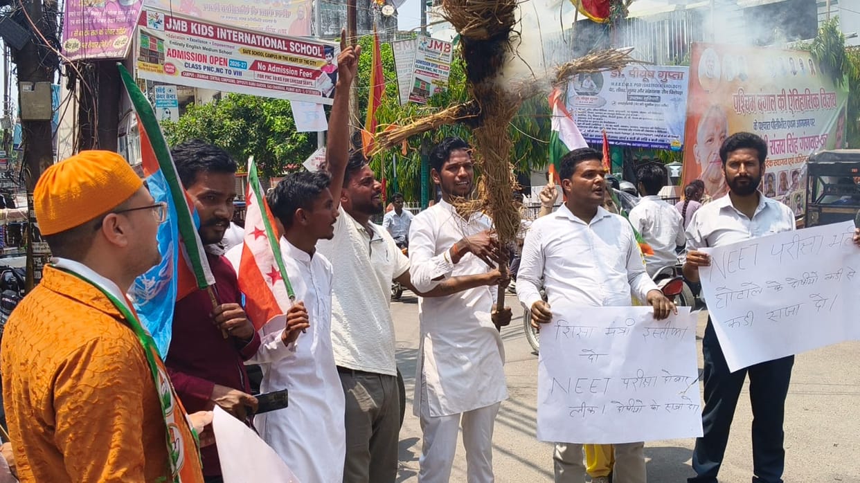 Education Minister's effigy burnt in protest against NEET paper leak