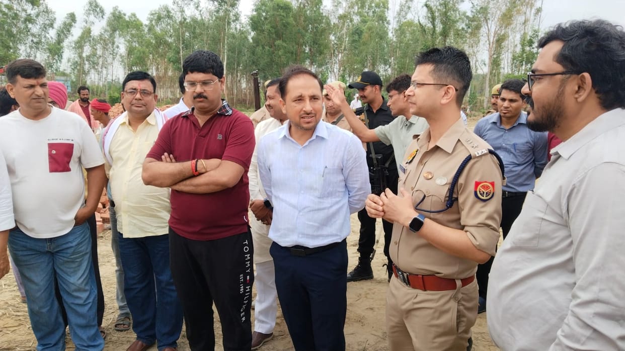 CM Yogi will give the gift of development projects worth two billion rupees today.