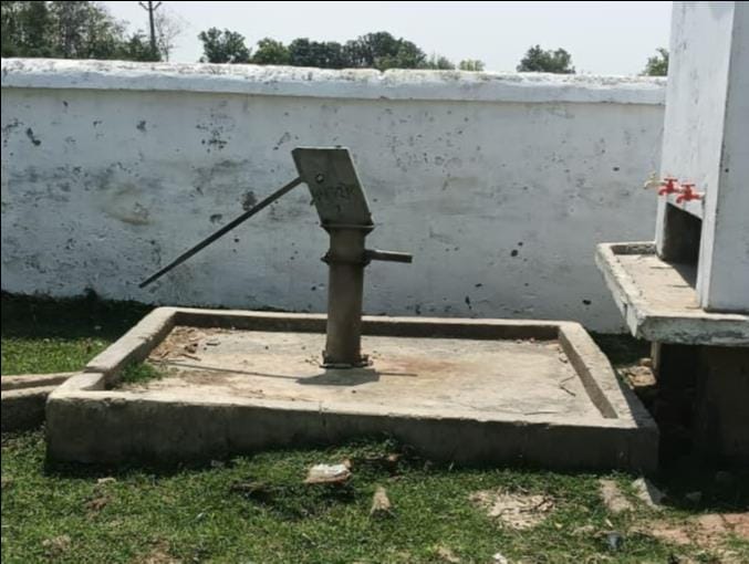 Students wandering in search of water