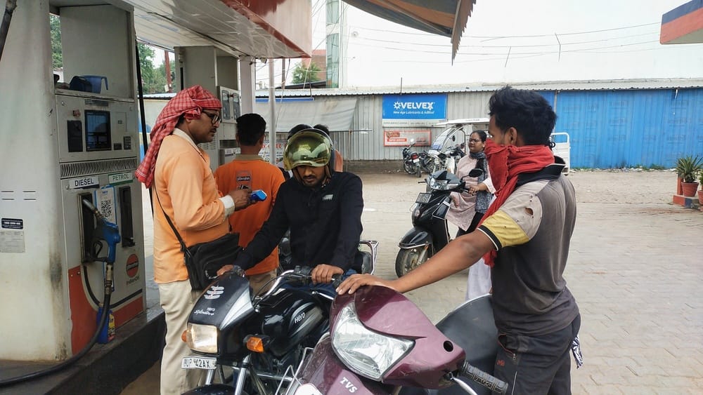 Petrol Becomes 3.16 and Diesel 3 More Expensive; People's Concerns Rise