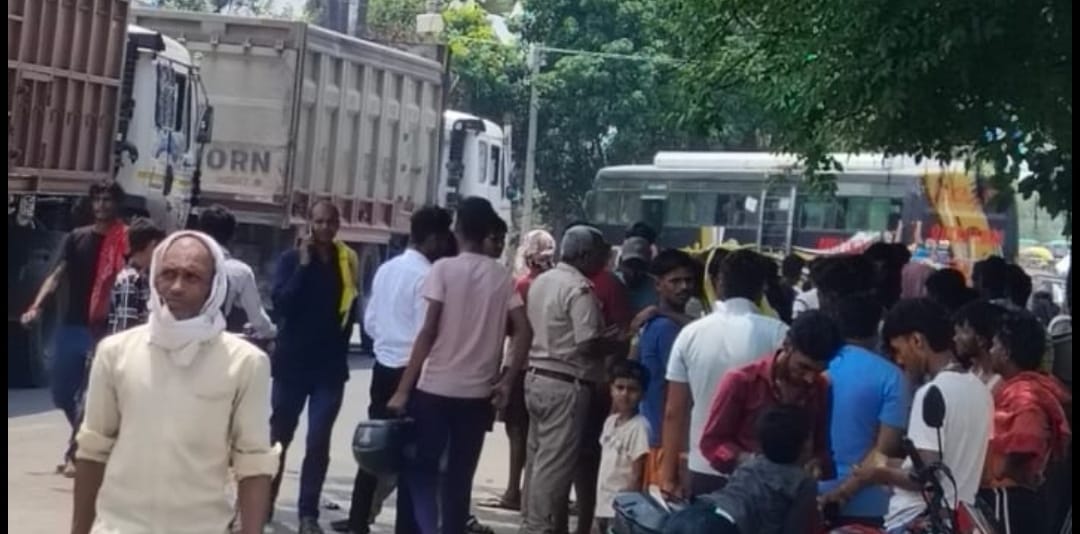 gaya youth found dead near railway track family alleges murder in koch area today bihar news