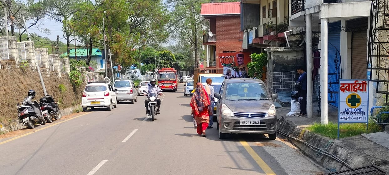 Fear of Accidents Due to Haphazard Parking Outside Gas Agency