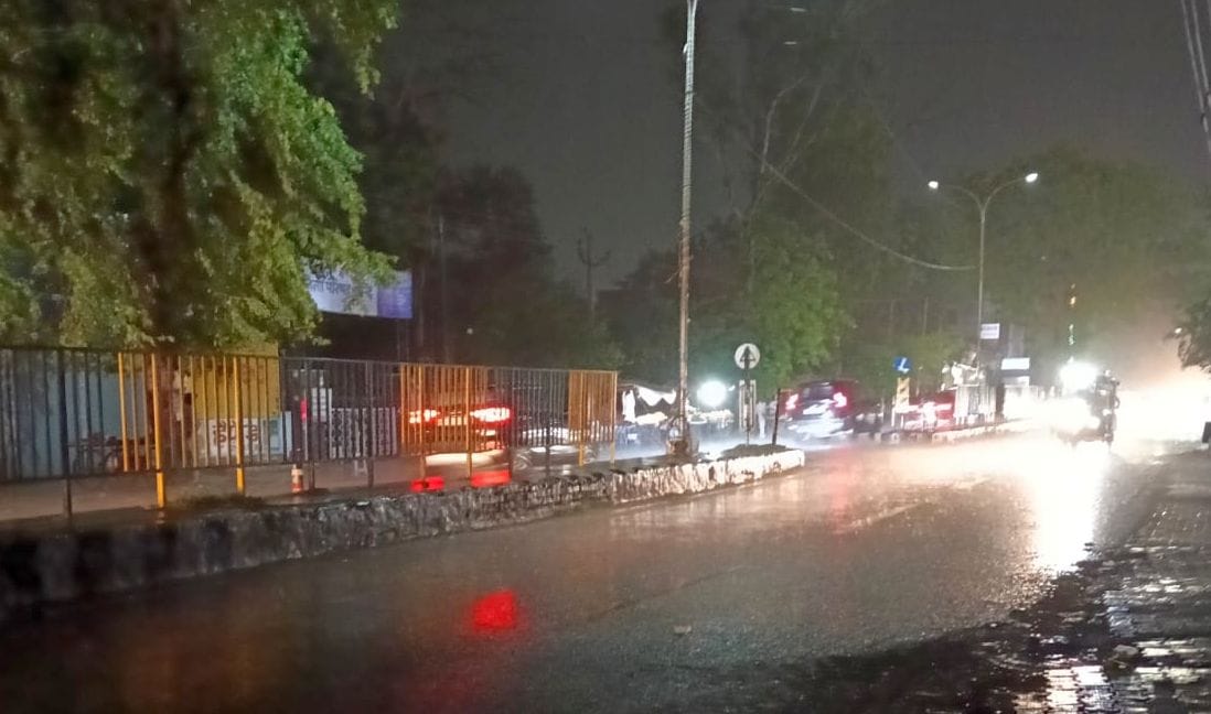 Storm Plunges 90 Percent of City into Darkness; 190 Electricity Poles Toppled