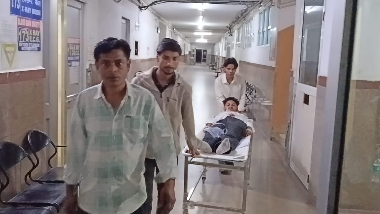 Businessman attacked with sharp weapon, hospitalized