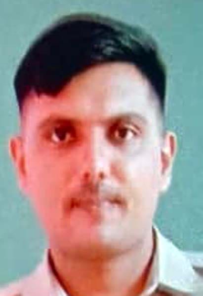 Car Crashes into Divider on Highway; Constable Posted in Banda Dies