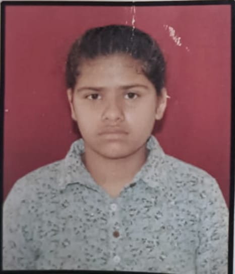 Muskan, a Class 10 student, topped her school.