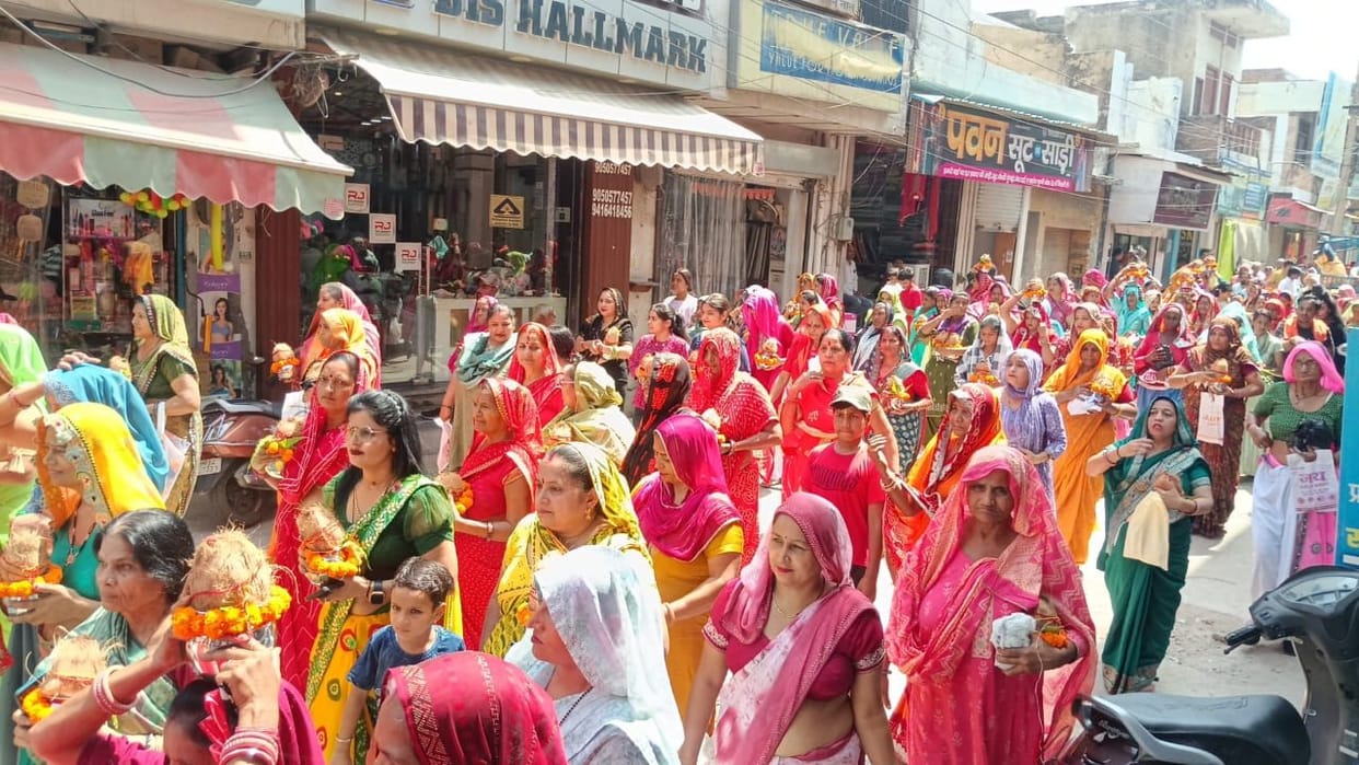 Shani Jayanti was celebrated with great pomp and show in the city.