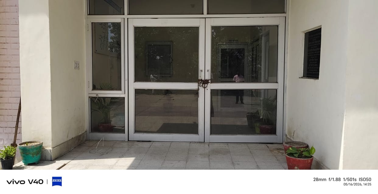 Angered by power cuts, Khurana villagers surrounded the board and locked the control room.