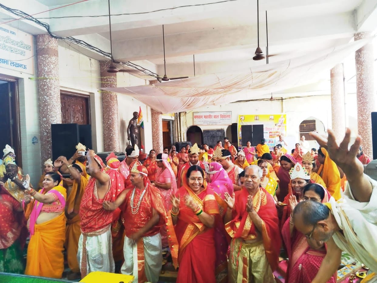 The Samasharan Vidhan concluded with a grand sacrificial ceremony.