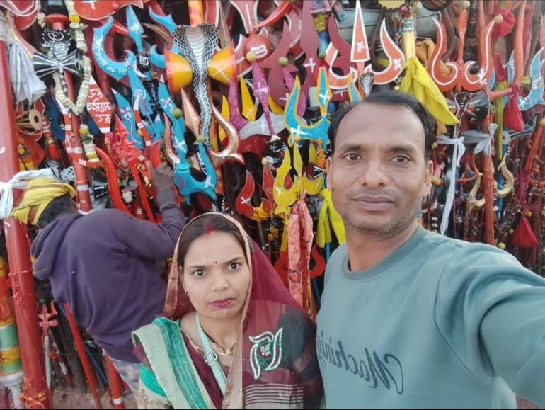 Husband, wife die in road accident; 3 daughters become destitute