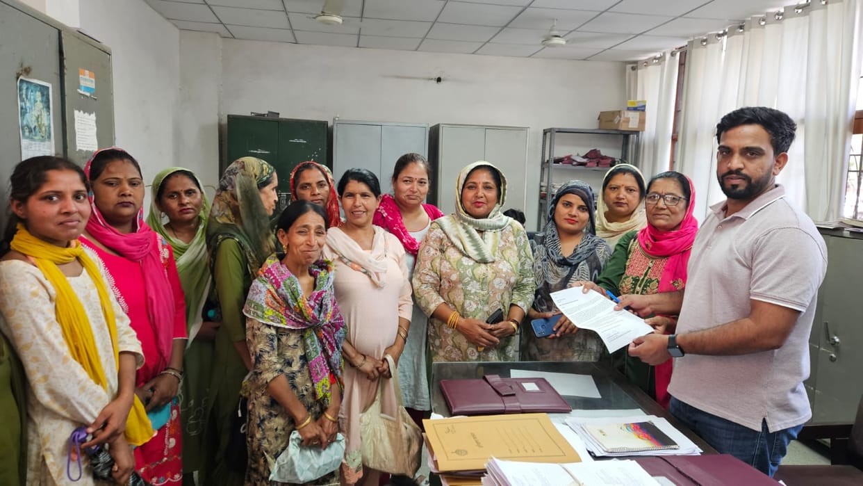 Mid-day meal workers demand reinstatement of cooks removed from schools