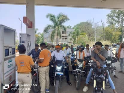 Two petrol pumps in Marwahi ceased operations due to depletion of their fuel stocks