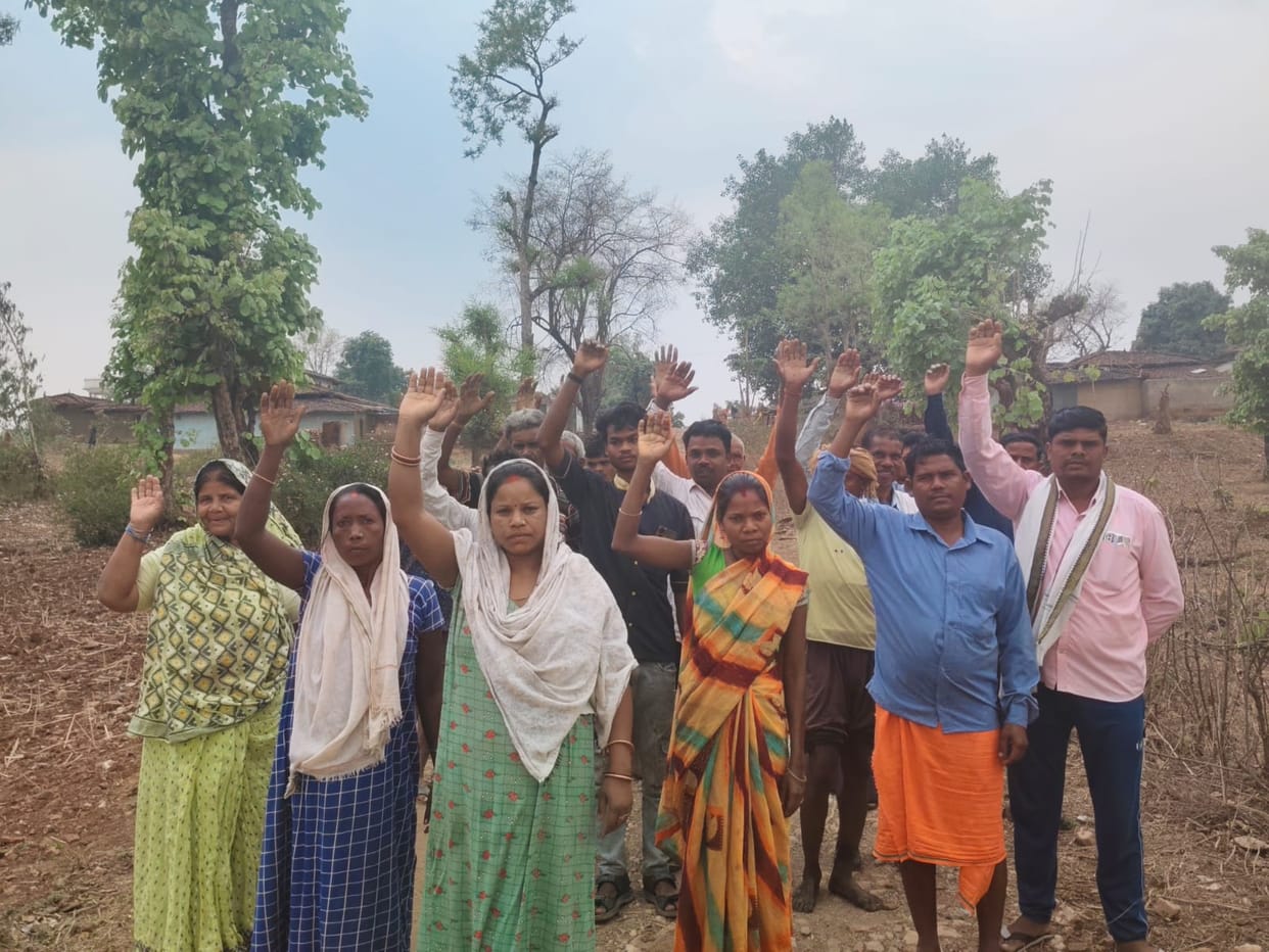 Villagers Protest in Karamghatti Demanding Road Repairs