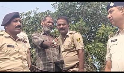 Bihar news In Khagaria, a brother hacked his brother to death with an axe.