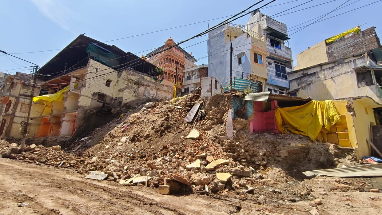Ujjain Demolition Drive Leaves Family Homeless, Appeals to CM for Aid