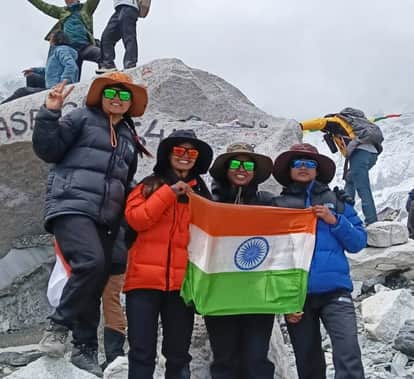 Daughters moved from Kala Patthar to Pheriche