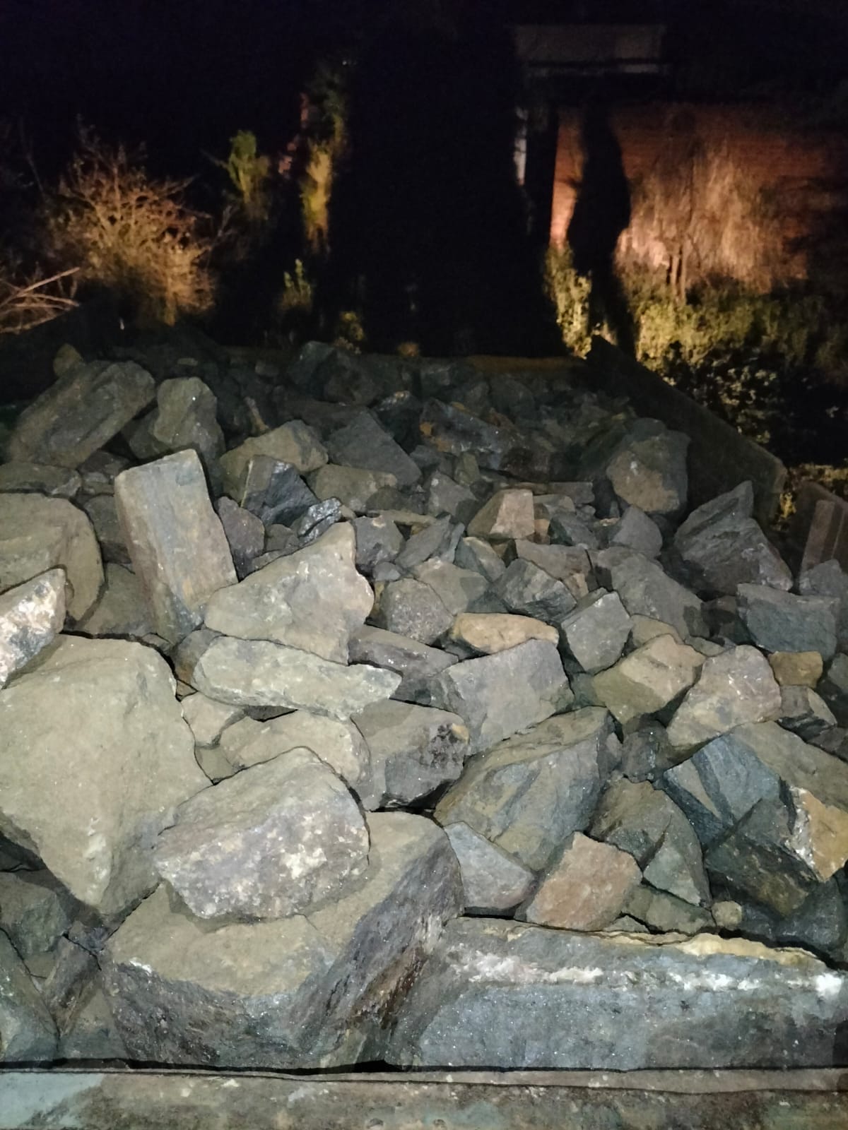 Tractor-trolley loaded with iron ore seized.