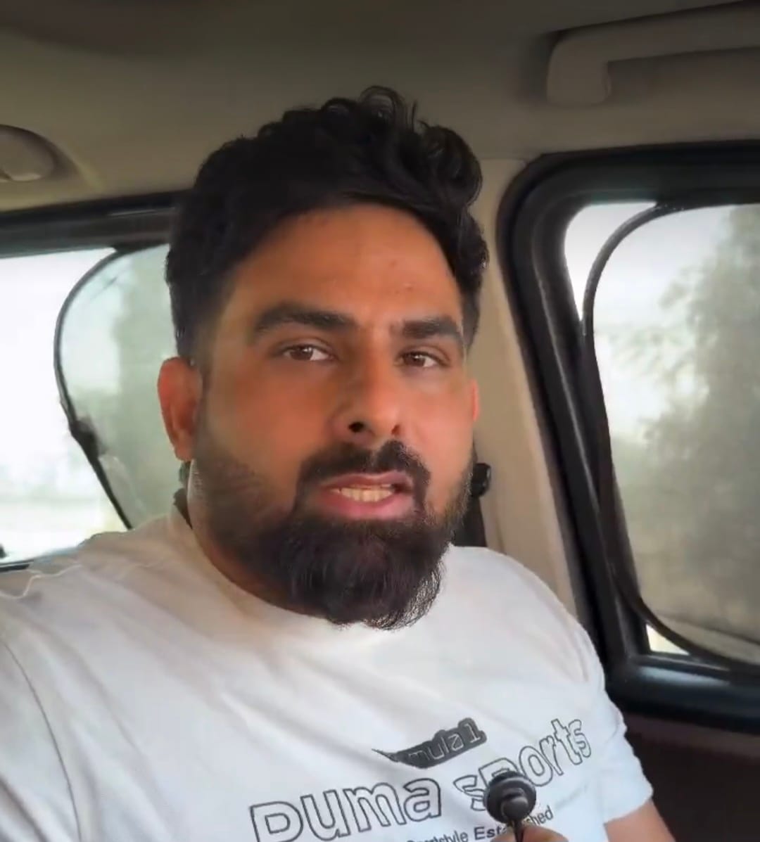 Two influencers clash over allegations of discrimination in arenas