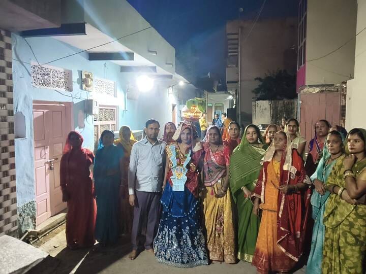 Organization of a Well-Worship Ceremony on the Birth of a Daughter