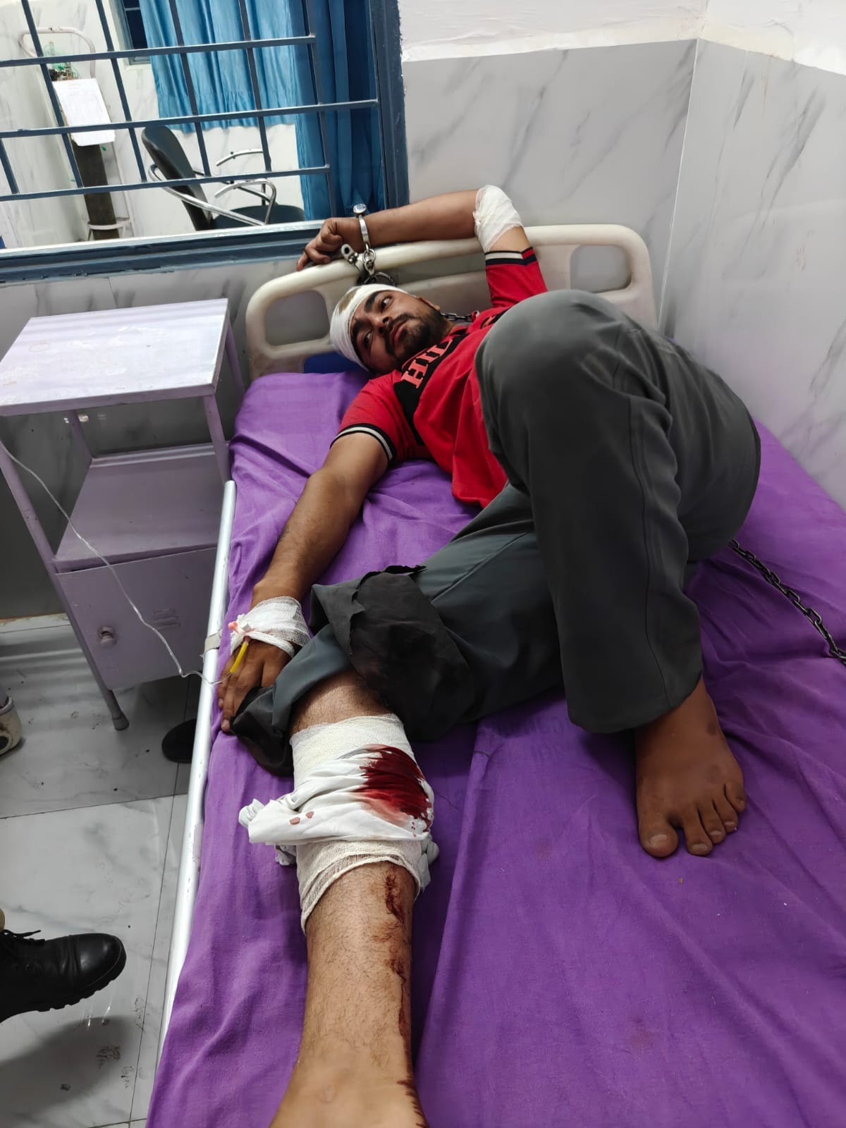 Security guard Aditya was murdered due to abusive language.
